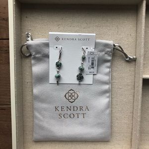 Kendra Scott dangle earrings